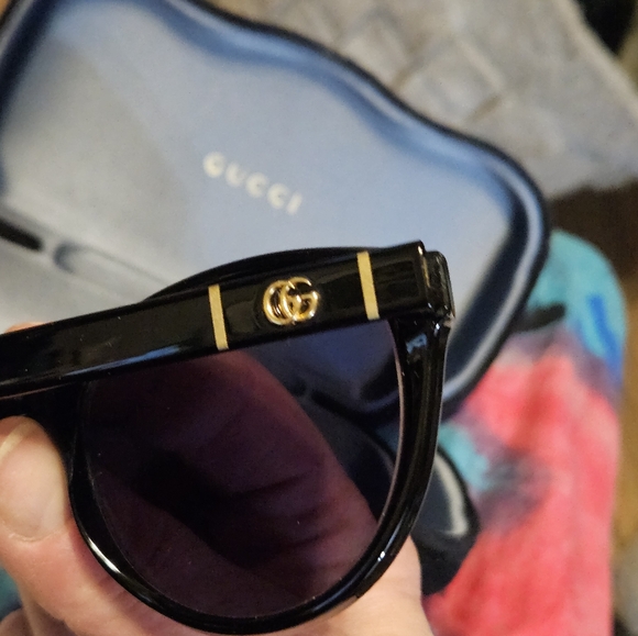 Authentic GUCCI GG0631S SUNGLASSES - Picture 5 of 16